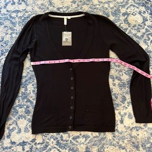 Anthropologie sweater size M NWT